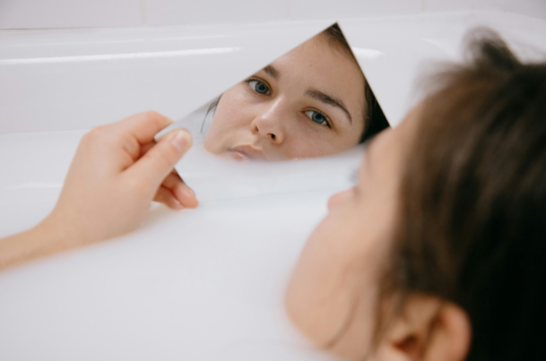 How Skin Doctors Help in Managing Sensitive Skin